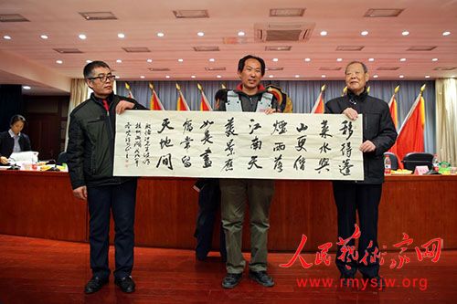 ����������ʫ����½�ʫ�贴��60����Ʒ���ֻᡱ�ھ��ٿ�