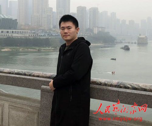 ����ʫ����Ʒѡ��