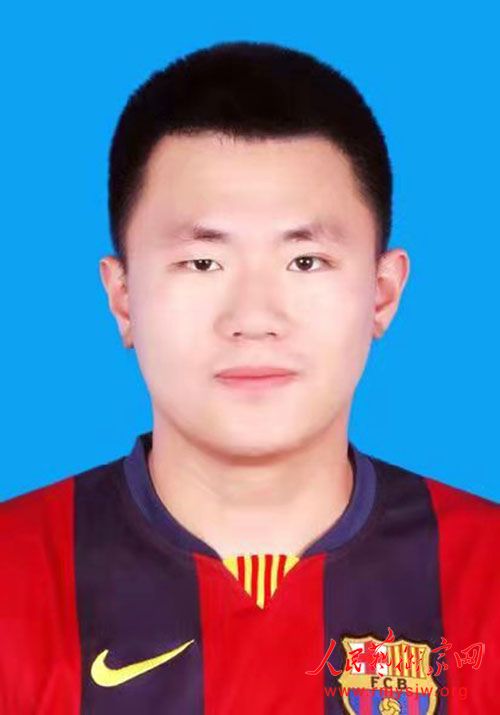 ��ө�ա����������ִ�ʫѡ��