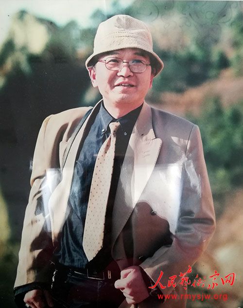 ���¾������ߡ�Ӣ�ۡ����������������ж���֮���ٱ��黭��Ʒ