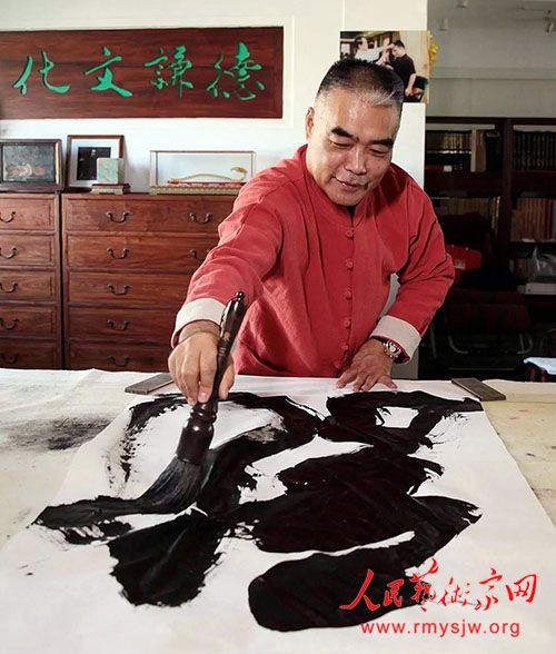 �ֵ�ǫ�����������һ����������Ʒ����