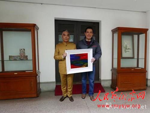 �ֵ�ǫ�����������һ����������Ʒ����