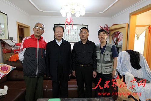 ���бʸ���ʮ�� �����м��̵���