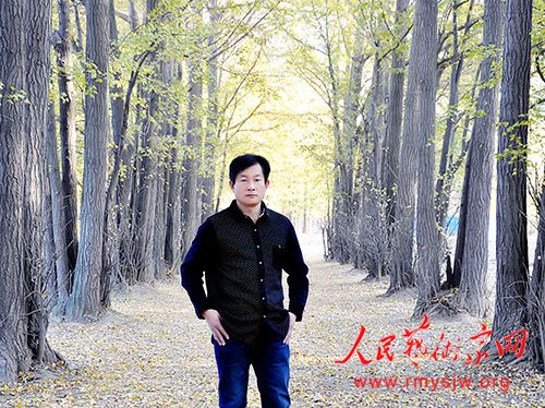 һ���ˣ��Ӻڷ����׷�