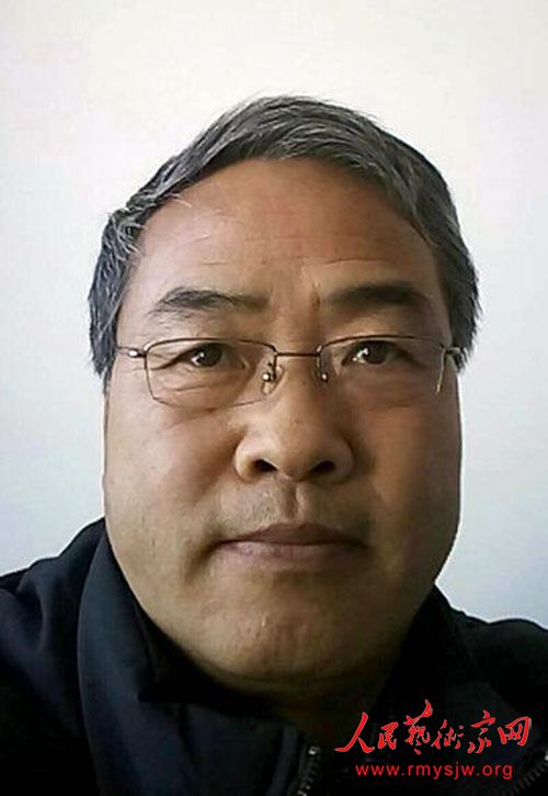 �����¹������黭�����ж��������������������Ʒչ��