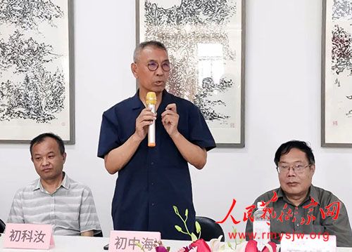 �ܹݳ�ί����̸���ڱ���һ���黭Ժ�ٿ�