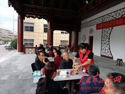 ϲӭ����ʮ�󡱣�����������幤Э�Ὺչ�º���ů�ļ�԰����