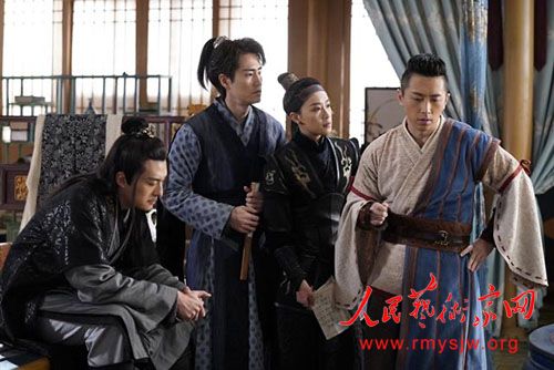 �о�ִ��������Ӣ��֮�����⴫��ȼ������  Ц���糱ˮ��ӿ��