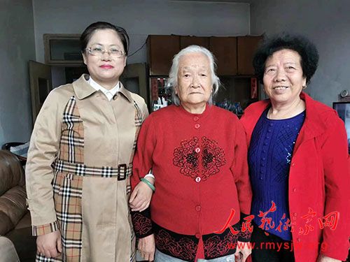 ����������������Ⱥ������ ����Ӣ�ۡ���־��