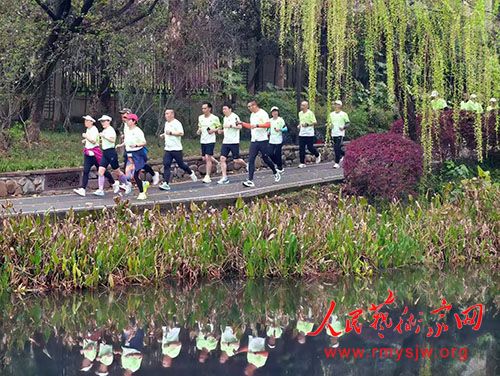 �㽭�����º�С�ֶ������ز�321�ܲ���̨��վԲ���չ�